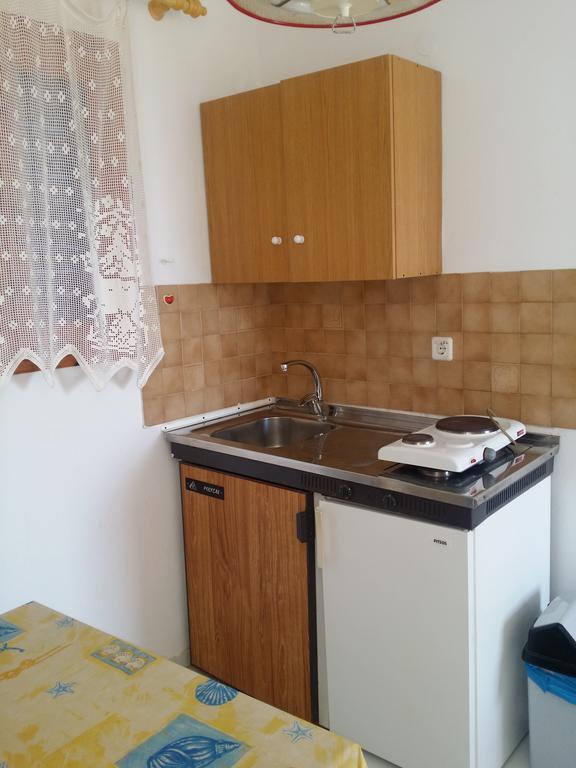 Esperides Apartment Batsi  Exterior photo