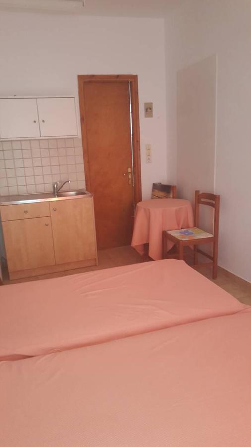Esperides Apartment Batsi  Exterior photo
